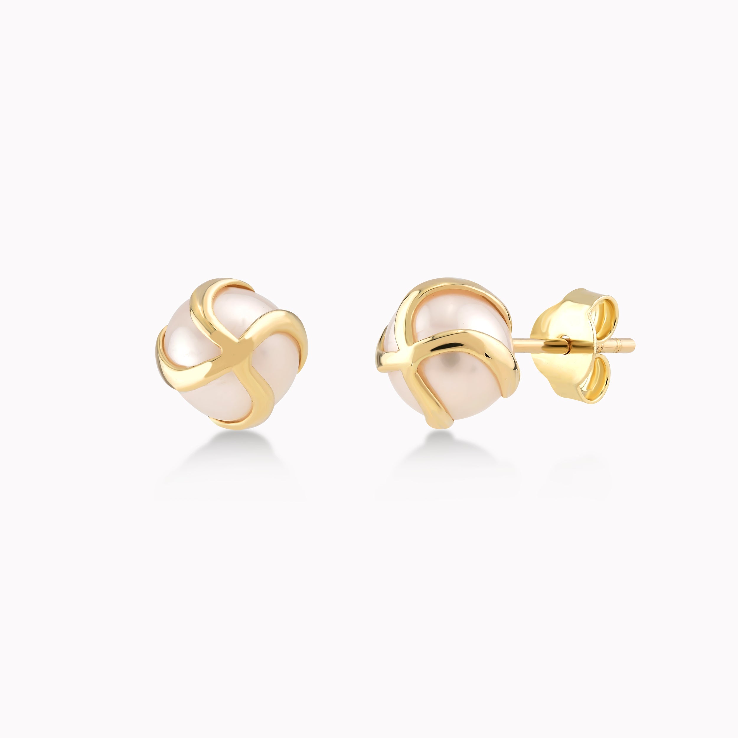 Yellow Gold 14K Earrings With 1.75gr Cultured Pearl