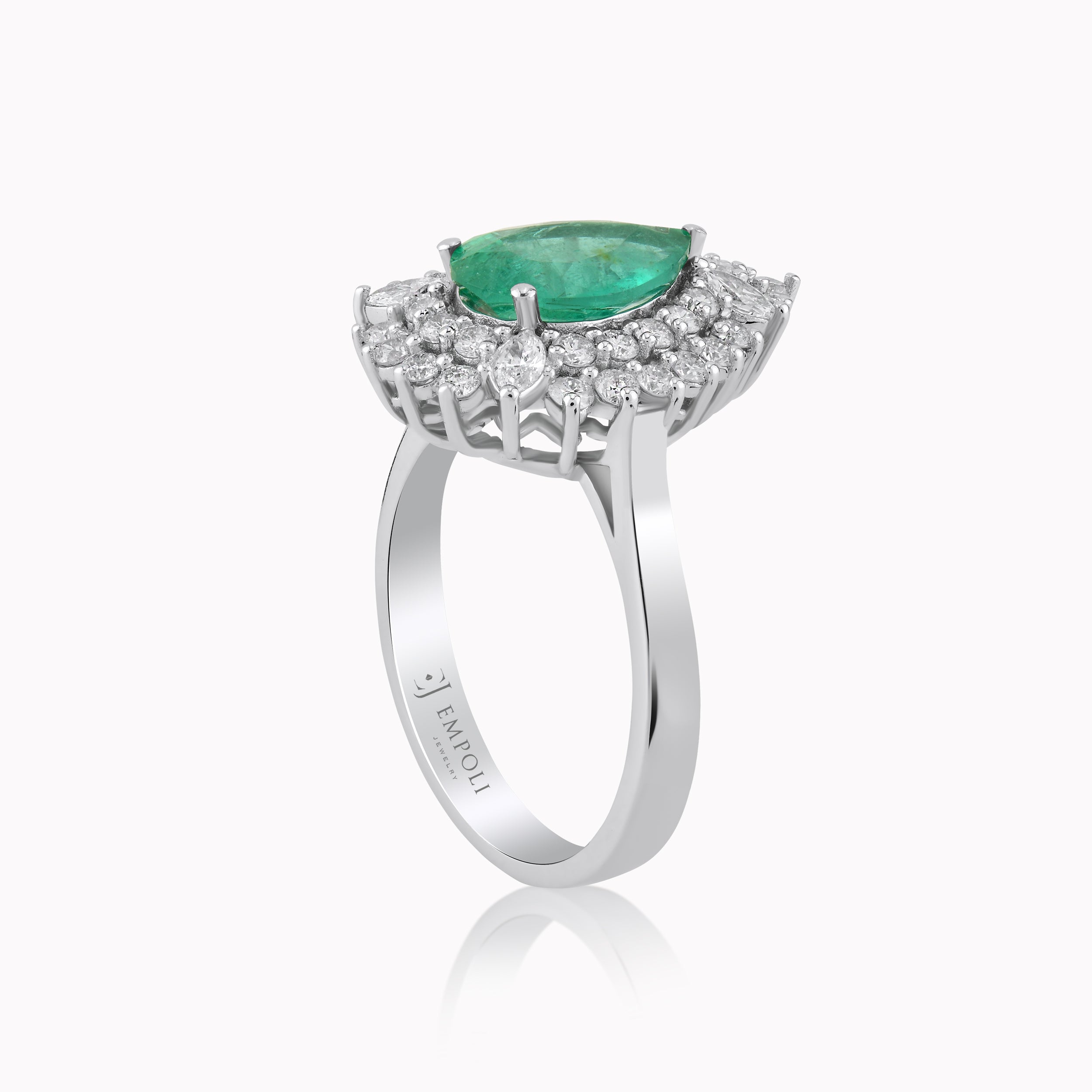 White Gold 18K Ring with Diamonds 0.55ct and Emerald 0.64ct